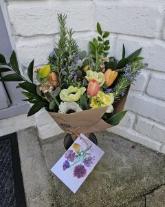 Bouquet on doorstep delivered by Bloom Sacramento